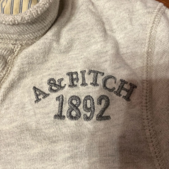 Abercrombie & Fitch Polo (Boy Small) - Picture 3 of 3